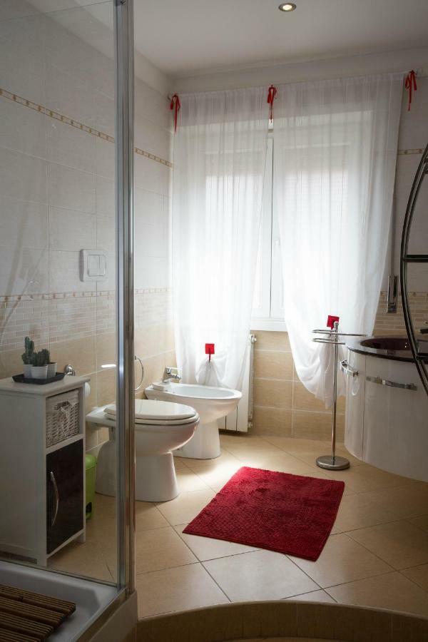 Appia Tourist Apartment Рим Екстериор снимка