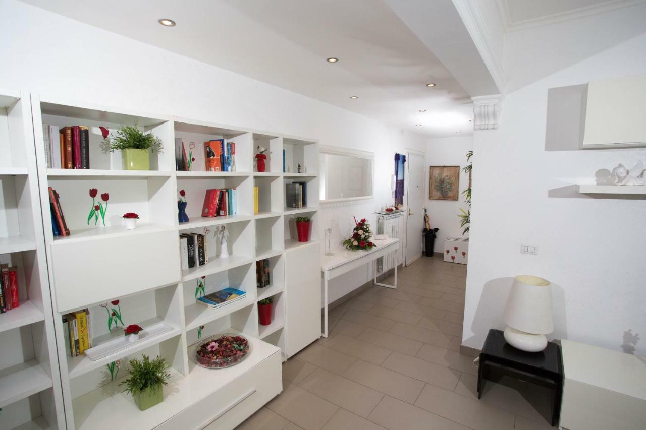 Appia Tourist Apartment Рим Екстериор снимка