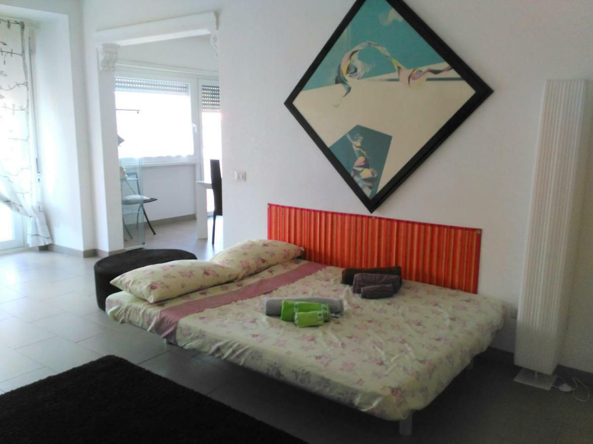 Appia Tourist Apartment Рим Екстериор снимка
